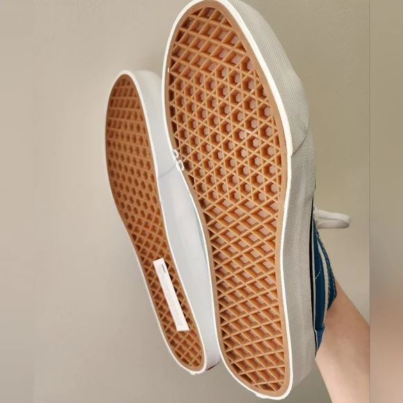 Vans Sk8-Hi Sneakers NWT Vibrant Blue Suede Canvas Skater Grunge 90s Vibes - Picture 5 of 5